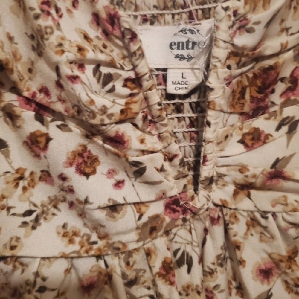 Entro Cream Floral Peasant Tops - Picture 7 of 9